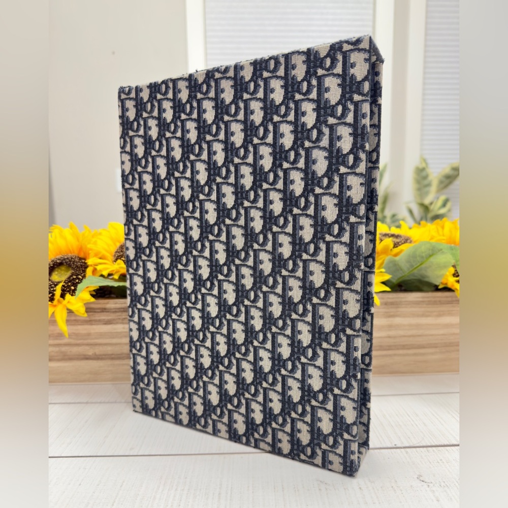 RARE Dior Book Box / Book Cover - Picture 2 of 16